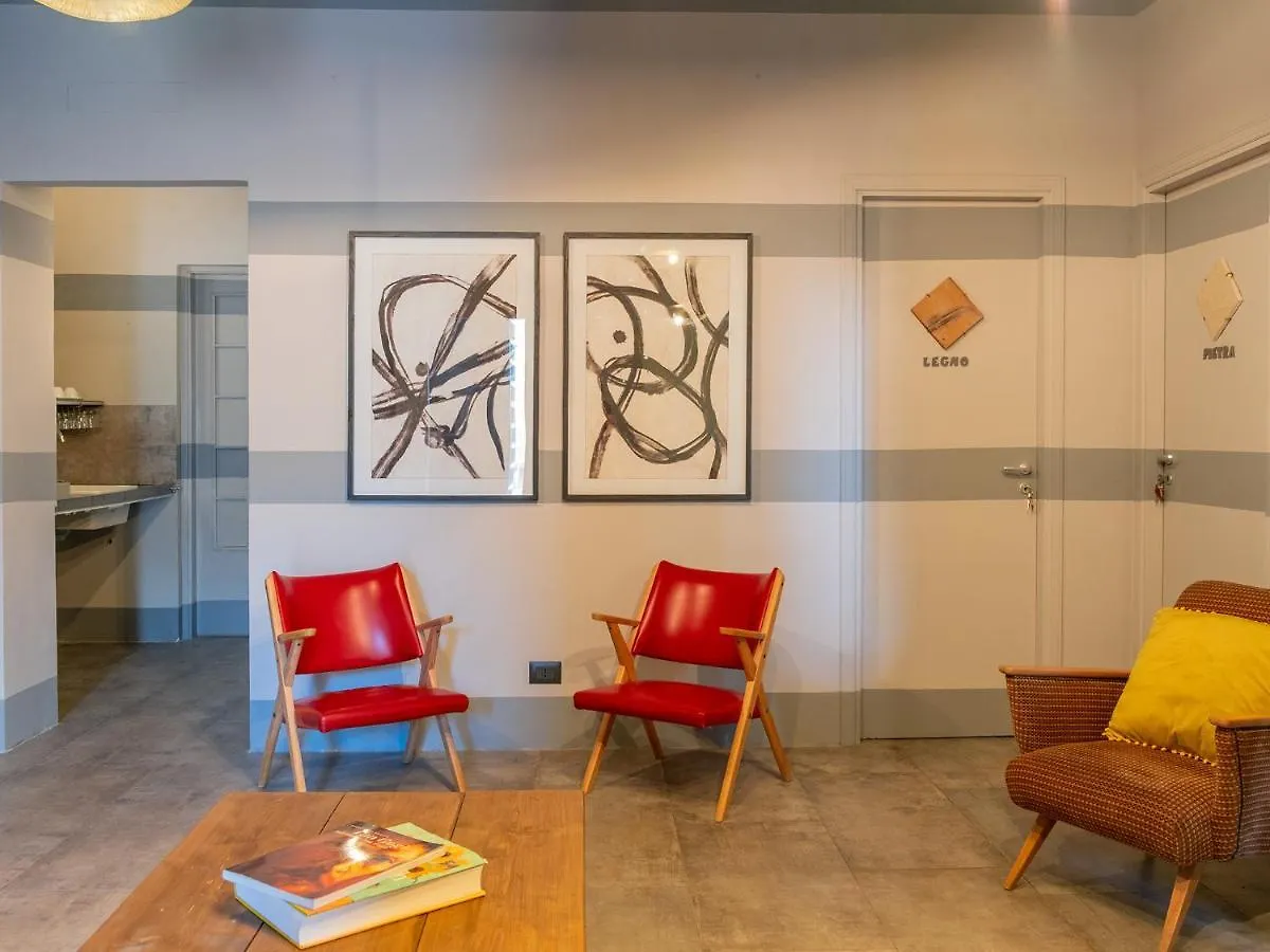 Design 4 Rooms Syracuse 3*,