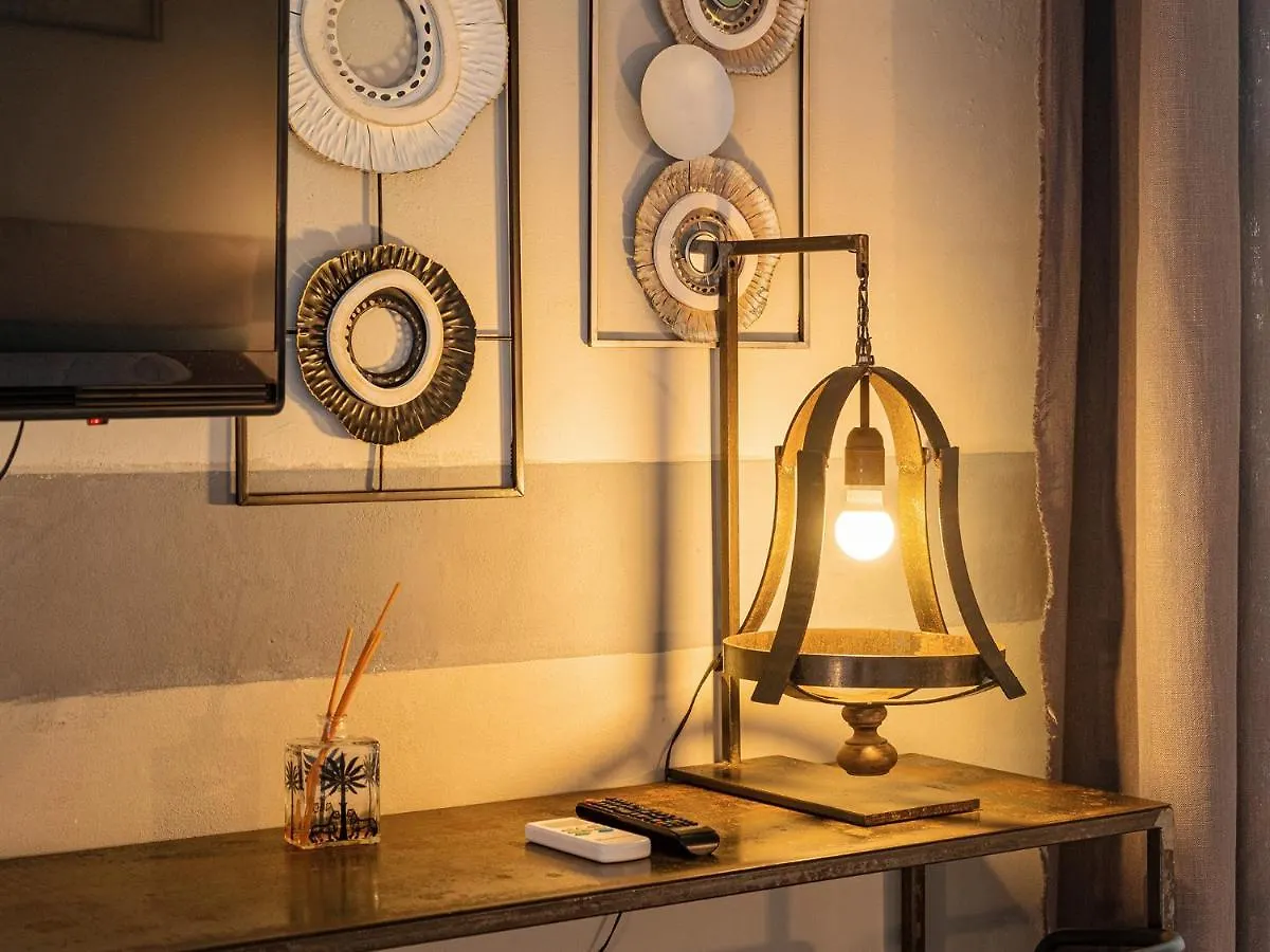Design 4 Rooms Syracuse 3*,